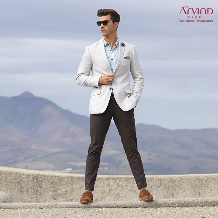 Dominate your next appearance with this impeccable combination of a casual linen blazer and a comfortable Tencel shirt. 
Find your best fit #ReadyToWear from the nearest Arvind Store today: bit.ly/TASStoreLocator