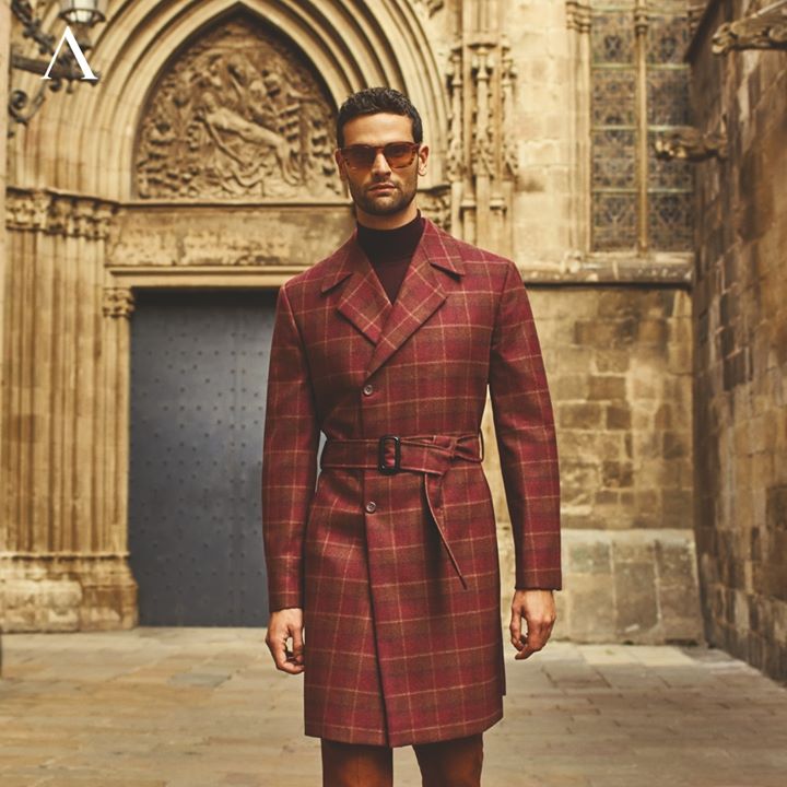 The unparalleled fabrics and superfine counts of Primante have an elegant appeal. These fabrics are made to match the highly demanding standards of the business world. 

In frame: The checkered, double-breasted long coat with a solid rust trouser. The secret is in doing even common things uncommonly well.

 

.
.
#menstrend #flatlayoftheday #menswearclothing #guystyle #gentlemenfashion #premiumclothing #mensclothes #everydaymadewell #smartcasual #fashioninstagram #dressforsuccess #itsaboutdetail #whowhatwearing #bespoketailoring #readytowear #madeinarvind #thearvindstore #classicmenswear #mensfashion #malestyle #authentic #arvind #menswear #linen #suitings #suitingcollection #Italiancollection