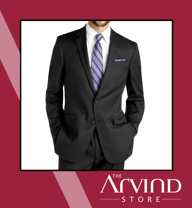 #SuitRule3 - 

The top button of a two-button (or the middle button of a three-button) should fall at or above the navel.

#TAS #Fashion #TheArvindStore