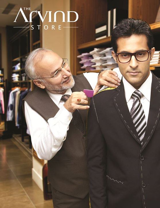 #Tailormade or #Readymade? How about #CustomMade?

#Attentiontodetail #TheArvindStore #TAS