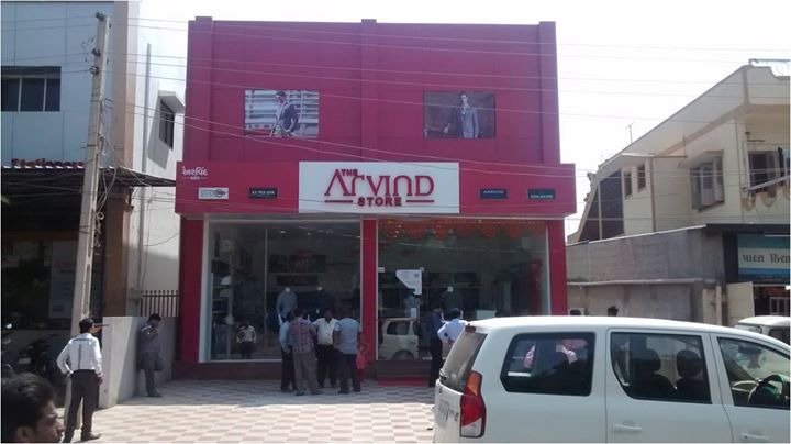 The newest Fashion destination in town! The Arvind Store at Bhuj ! 

#Fashion #MensFashion #TheArvindStore #TAS