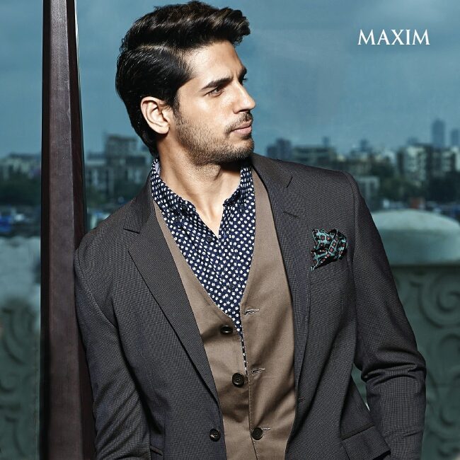 In one of the @maxim.india shoots, Sidharth Malhotra made a style statement that will be followed for years. This wool-blend checkered Chambray with a cotton satin trouser beats all fashion trends. Own this look at The Arvind Store.

#GetTheLook #StayTrueStayNew  #TheArvindStore #FashionForMen #styleformen #dapperlook