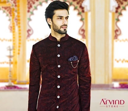 In the season of wedding and celebration, don't just look your best, look magnificent. Here's a printed velvet achkan for your joyful moments. Visit our stores today and get upto 50% on your favourite outfits 
T& C* applied 
#arvind #arvindstores #madeinarvind #weddingcollection #celebration #favouriteoutfits #moments #weddingseason