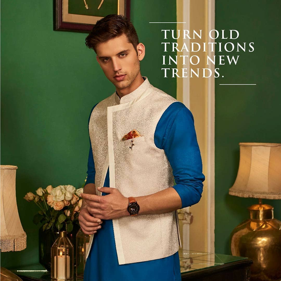 The timelessly stylish bandhgala bundi jacket. For more classics, click on th link in bio.
.
.
.
.
.
.
.
.
.
.
#fashioningpossibilities #madetofit #madetowear #tailormade #fashionclothes #menswear #mensfashion #mensstyle #mensoutfit #fashionformen #tailored #finefabric #thearvindstore