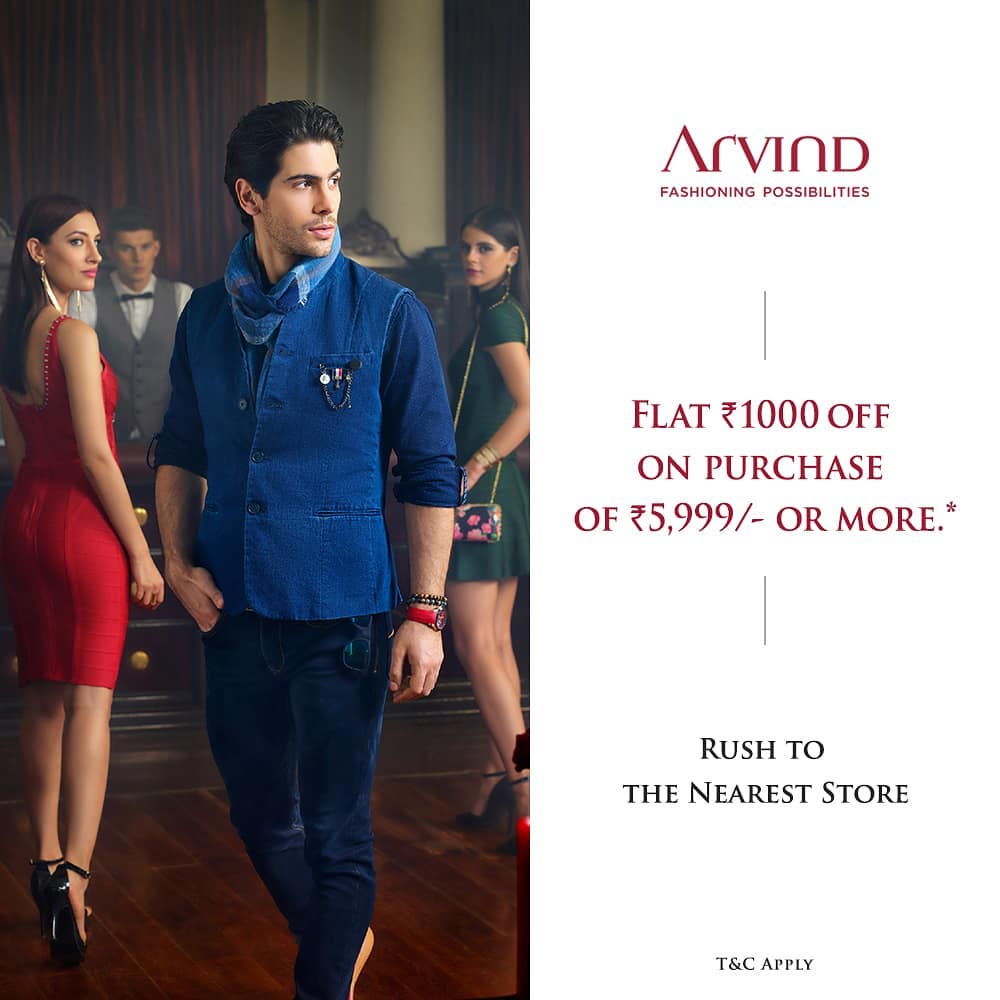 At The Arvind Store, we're always full of festive surprises. Like flat Rs.1000/- off on the purchases of Rs.5999/-. Get on it now! Offer valid for a limited period only. Offer valid on readymade garments only.
.
.
.
.
.
.
.
.
.
#fashioningpossibilities #madetofit #madetowear #tailormade #fashionclothes #menswear #mensfashion #mensstyle #mensoutfit #fashionformen #tailored #finefabric #thearvindstore