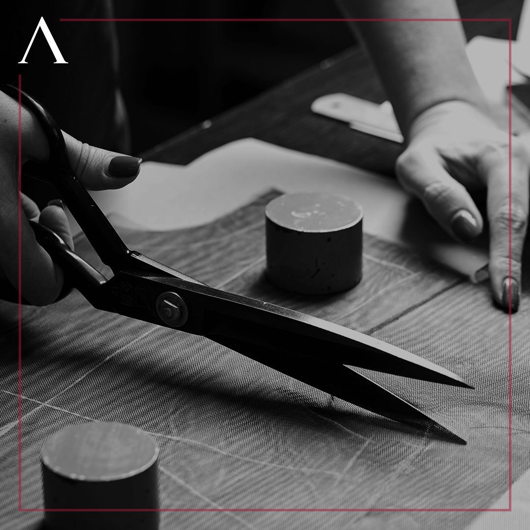 You know the wonder place where a scissor doesn't tear things apart, but brings together symphony of intricate details and art.
Remember, don't settle for anything less than perfection. 

#madeinarvind #readytowear #thearvindstore #menswear #menwithstyle https://t.co/L2aoMpMB7Q