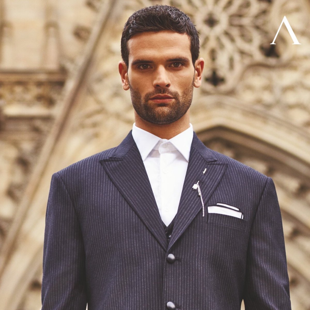 With over 100 exclusive designs, Arvind is the perfect choice for days of special meaning for men of great discernment.
.
.
#menstrend #flatlayoftheday #menswearclothing #guystyle #gentlemenfashion #suitings #suitingcollection #Italiancollection https://t.co/mHTR7QlboR