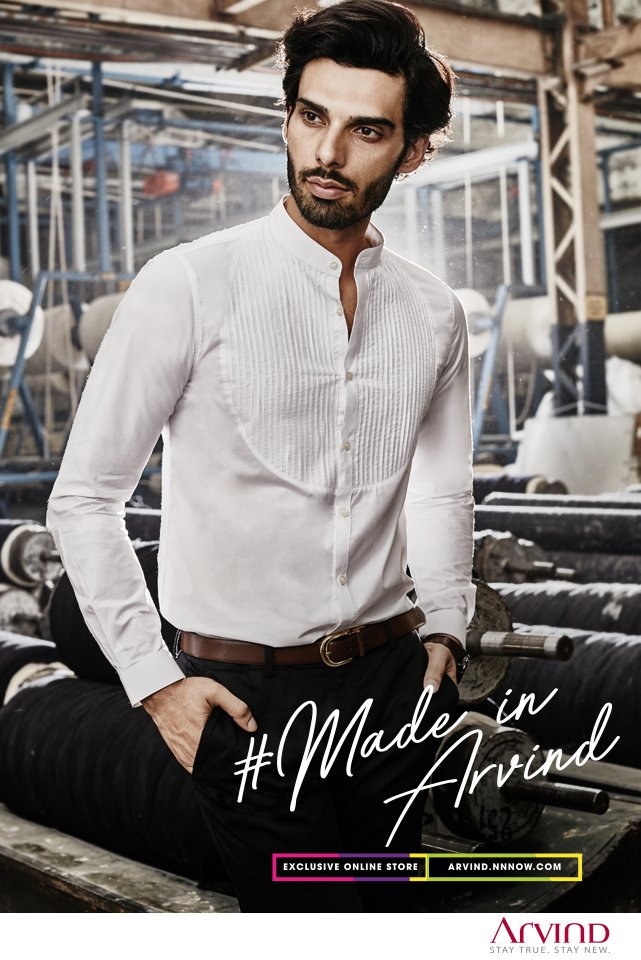 For a stylish take on
your ceremony fashion, pair
our mandarin shirt with any
dark coloured trousers.https://t.co/gig5xoVfIZ
#ReadyToWear https://t.co/nwrDnRVtNg