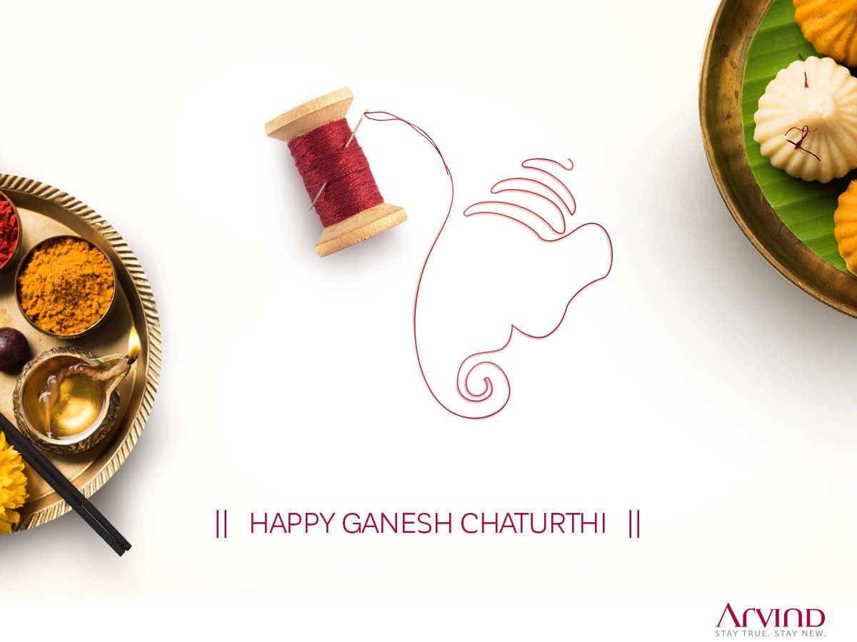 May Lord Ganesha remove all the obstacles and fill your life with happiness and prosperity. Wishing everyone a very Happy #GaneshChaturthi https://t.co/teoU1Gzfjr